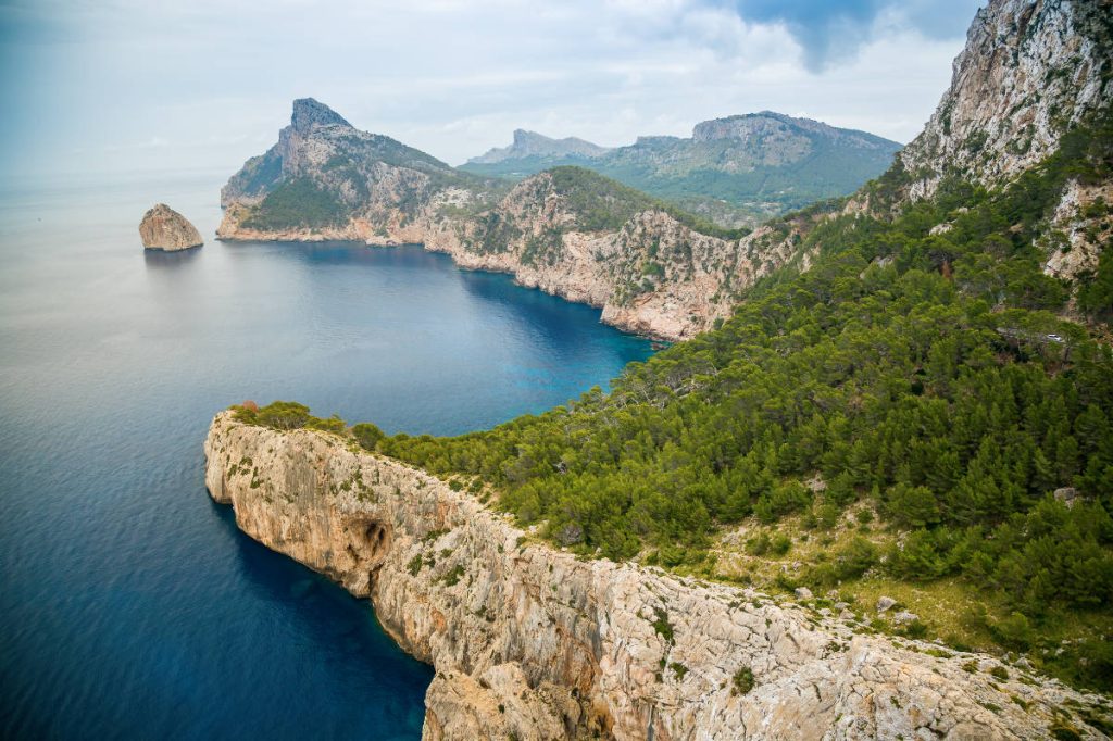 Vista de la zona de Cap Formentor desde el mirador de Es Colomer, en Mallorca.