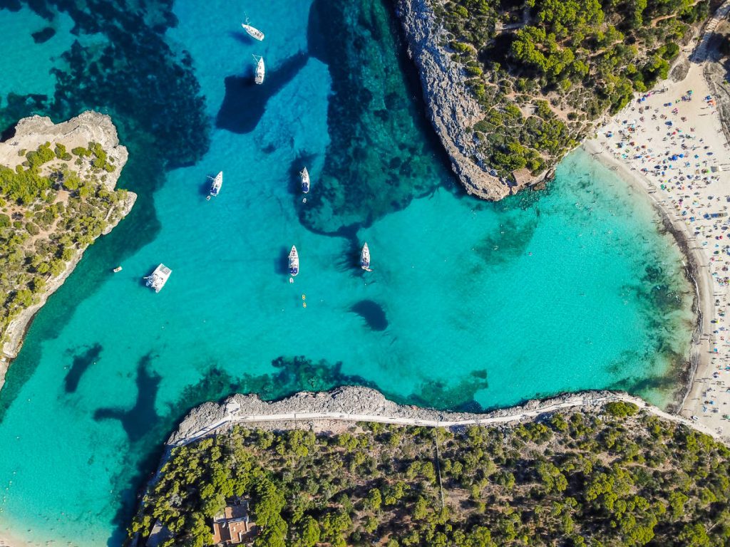 Vista aérea de Cala Llombards, en Mallorca.