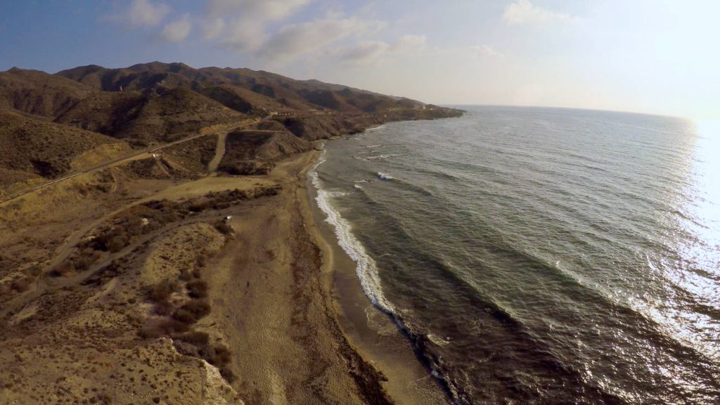 Vista aérea de Cala Invencible, en la costa del levante almeriense